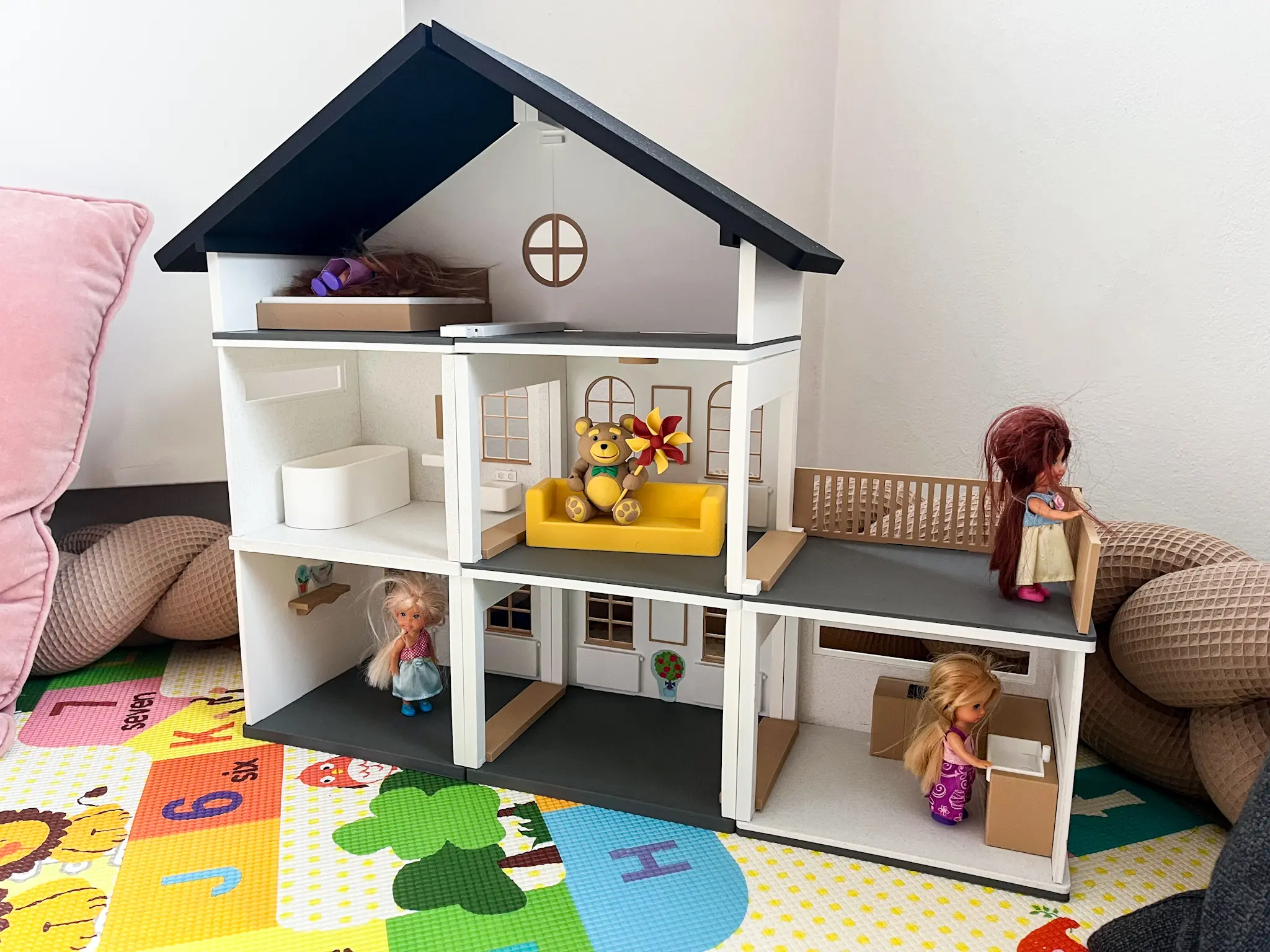 Modular Dollhouse 3d model