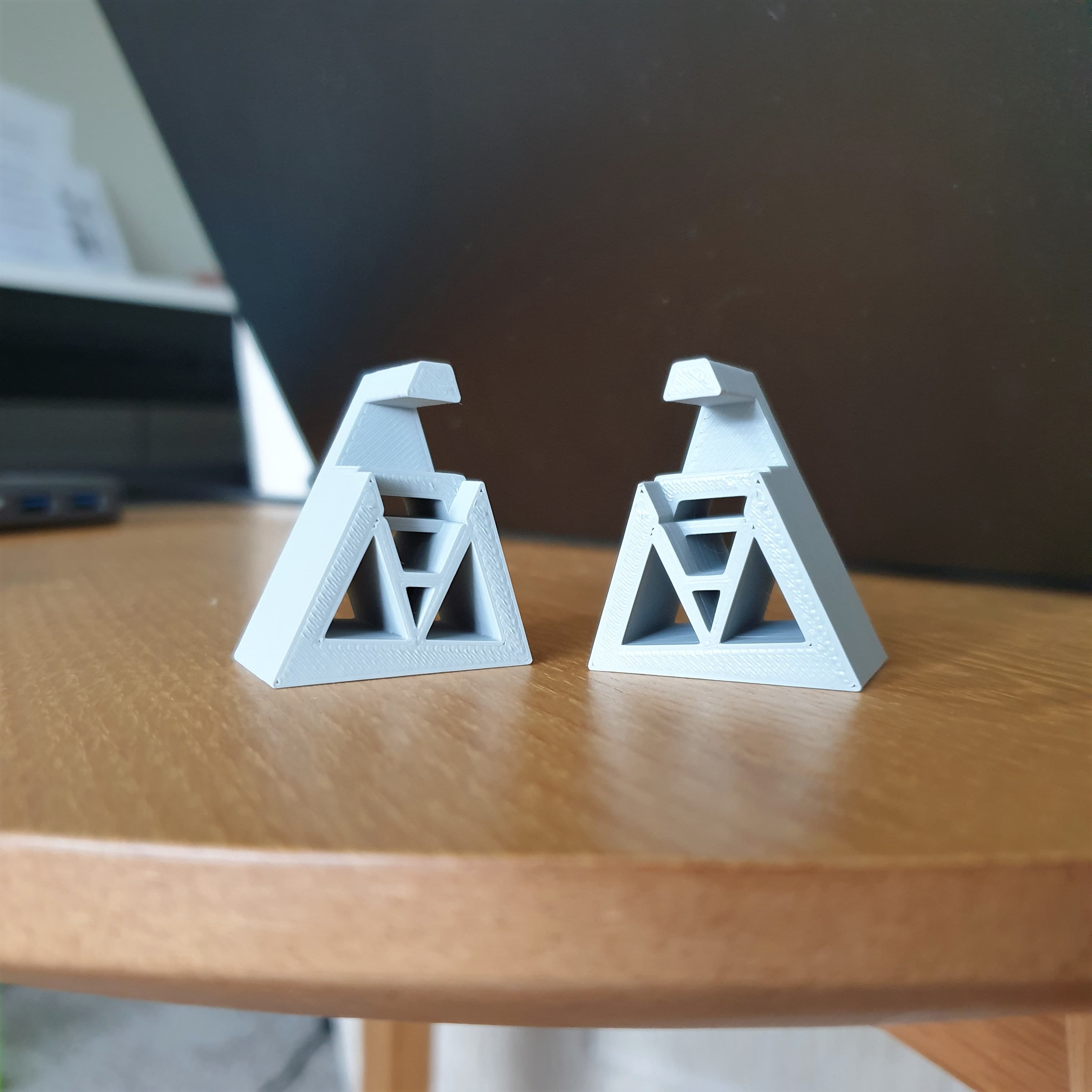 Laptop risers slot together 3d model