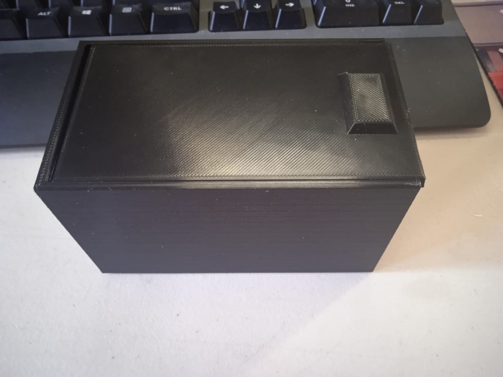 Puzzle box that uses gravity - Puzzle box assembled. - 3d model