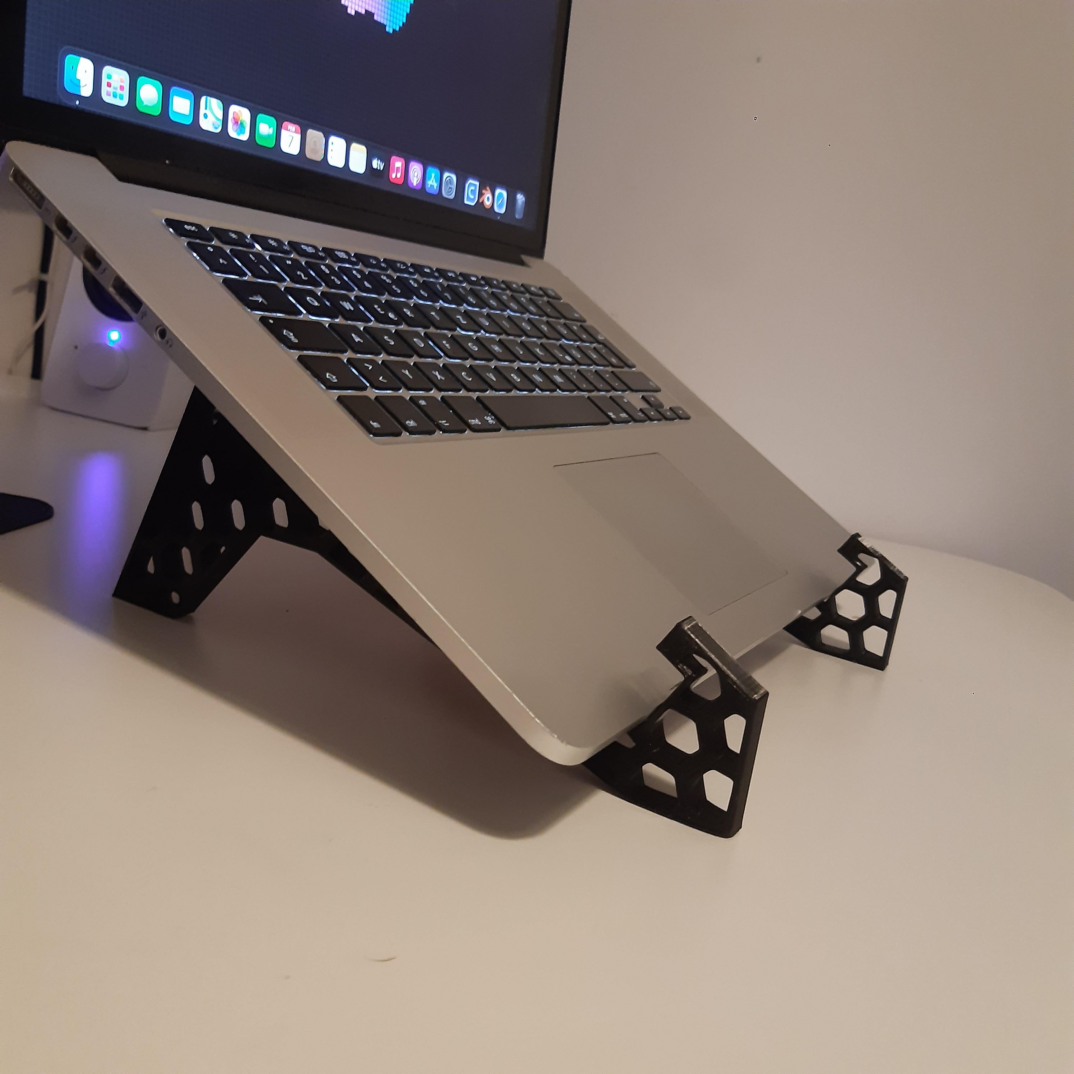 Laptop Stand (for small and big Laptops) 3d model