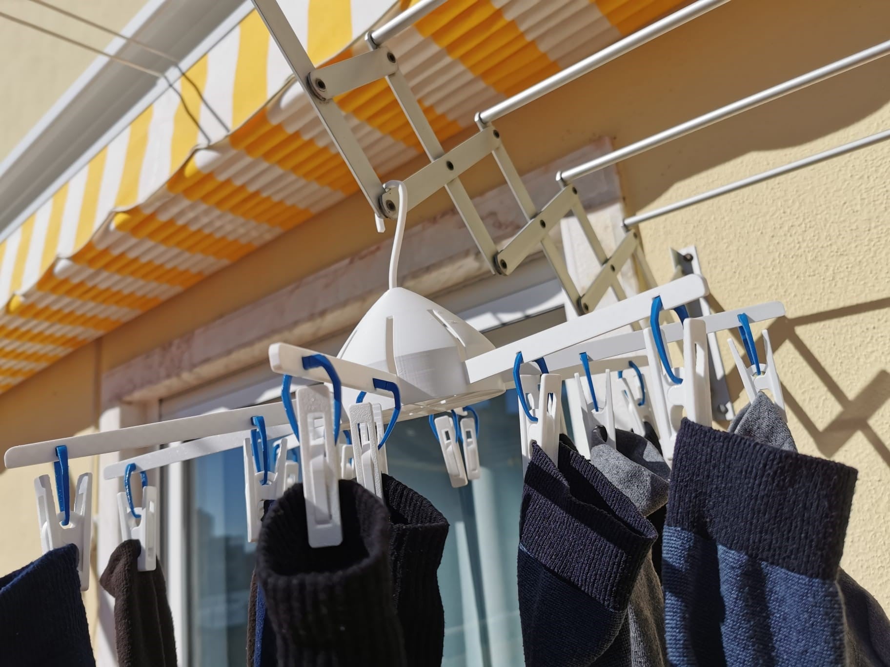 Hanging Dryer for Small Stuff 3d model