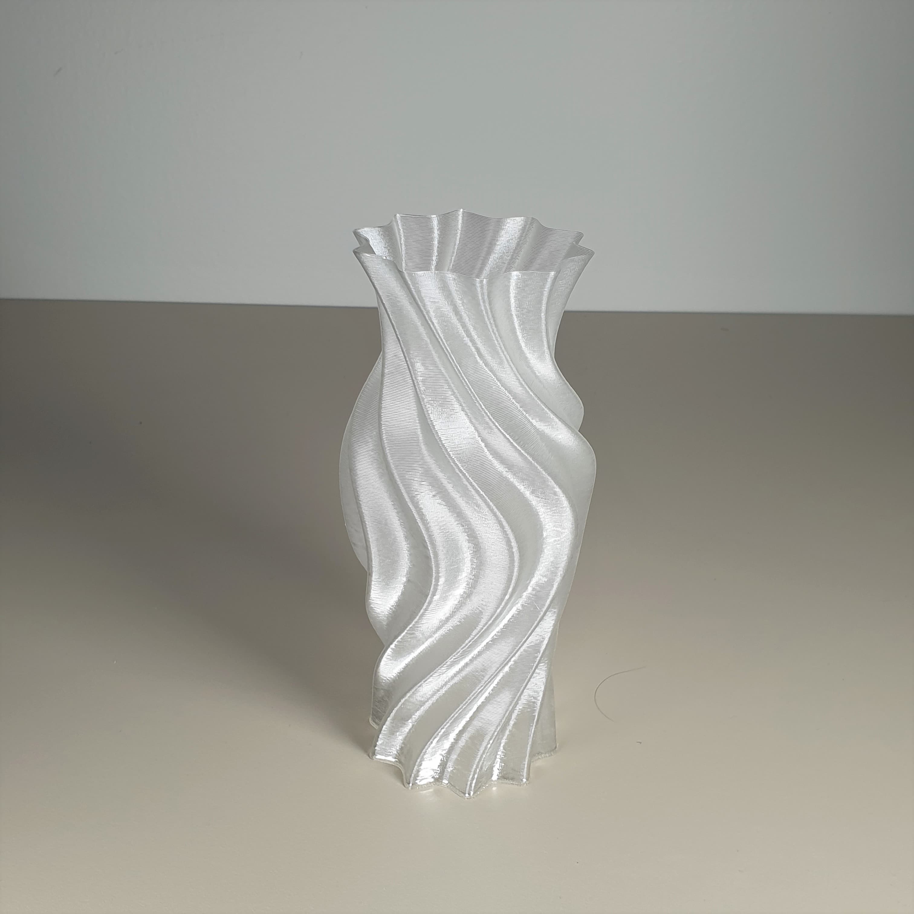 Wavy Vase 3d model