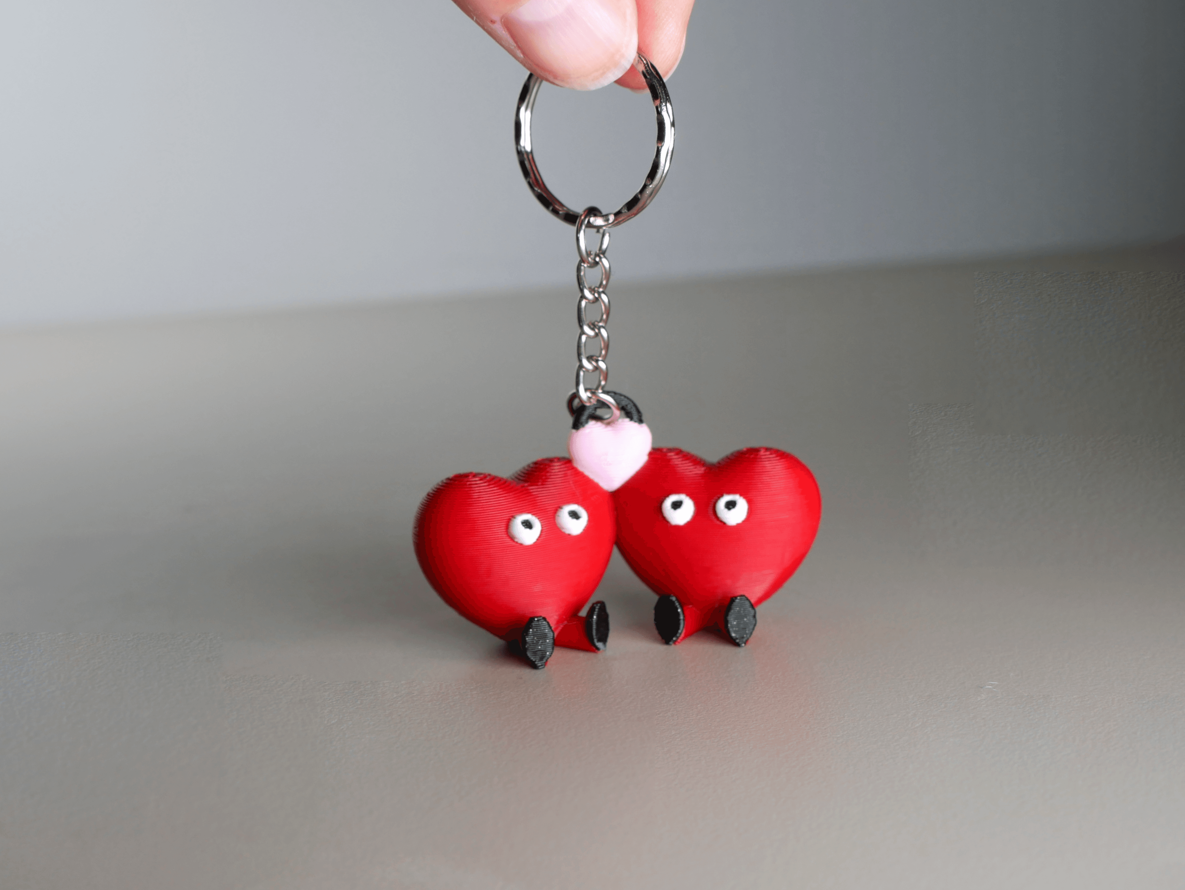 Sitting Hearts Keychain 3d model