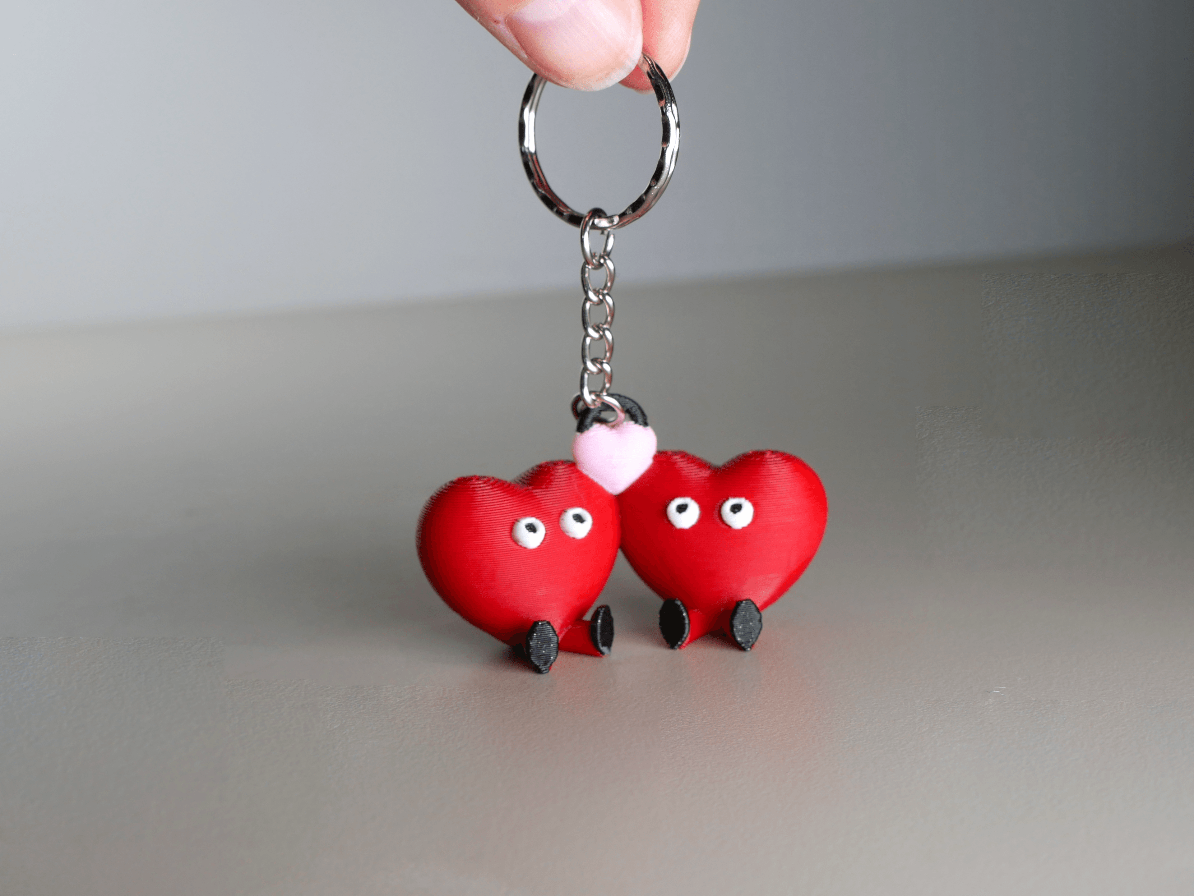 Sitting Hearts Keychain 3d model
