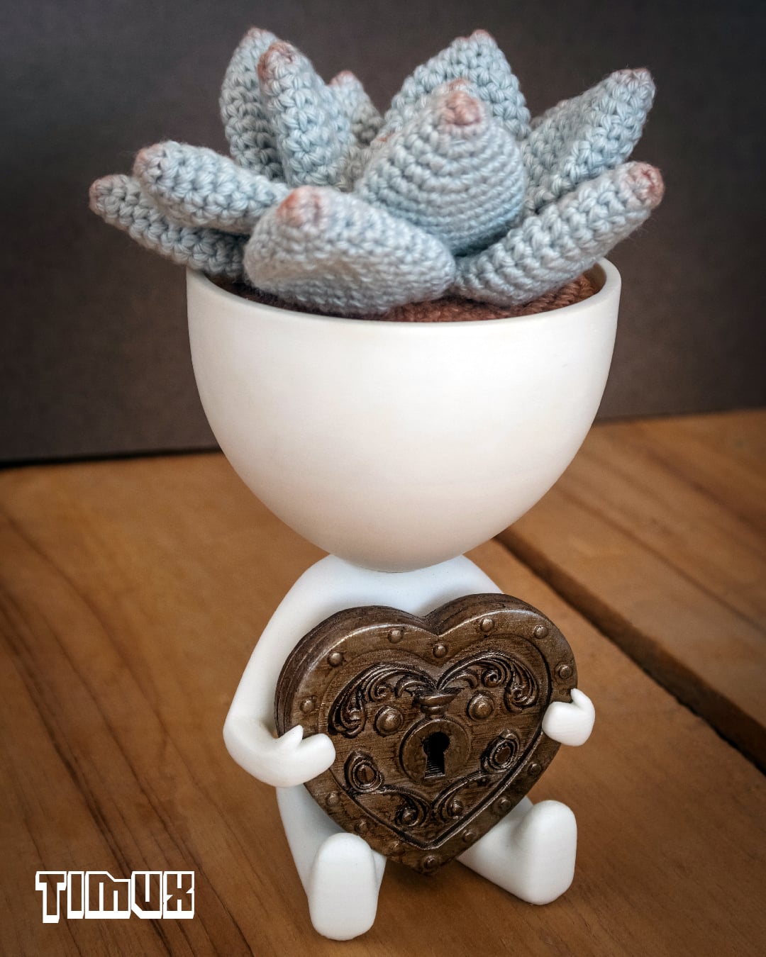 ROBERT PLANT WITH AN IRON LOCK HEART 3d model