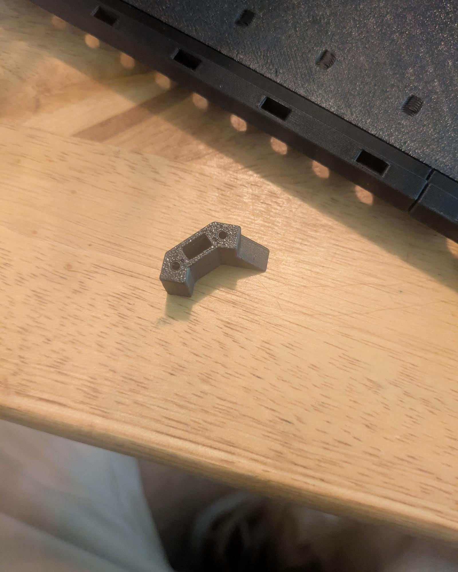 Remix of End Cap - Multiboard Beam - side spacer cut side 3d model