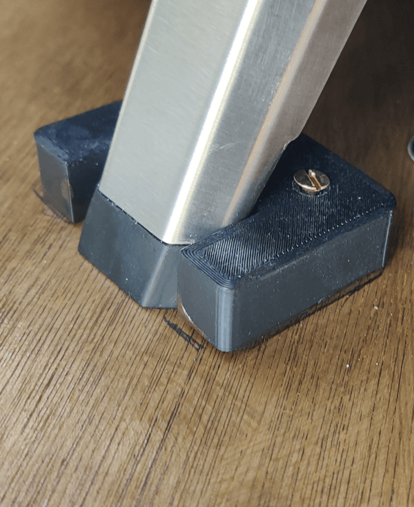 Ooni Koda 12 Pizza Oven Leg Clips 3d model