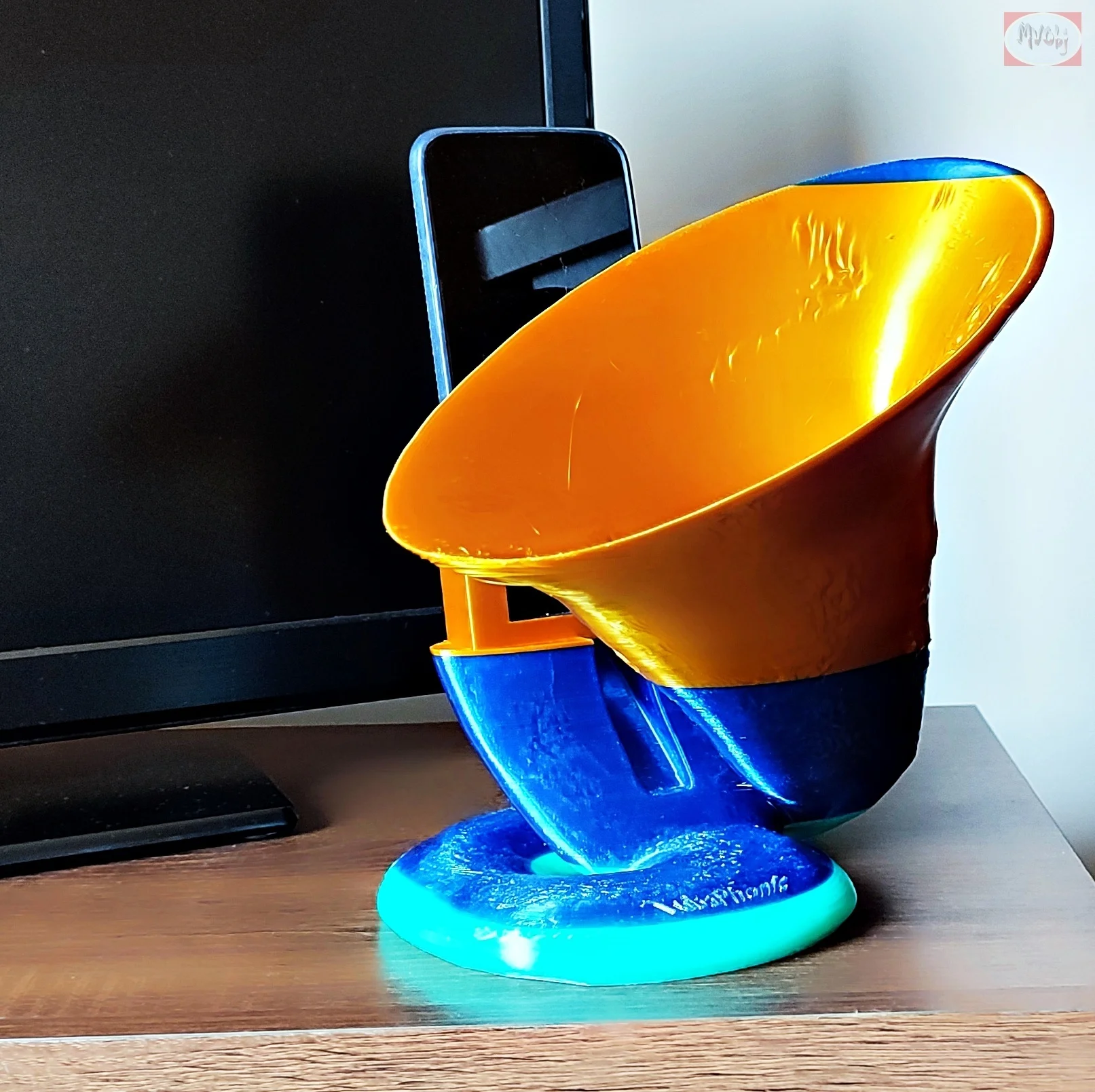 TubaPhonic – No-Power Phone Speaker Dock | Passive Acoustic Amplifier 3d model