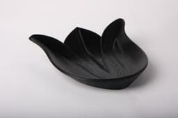 Minimalist Tulip Petal Decorative Tray 3d model