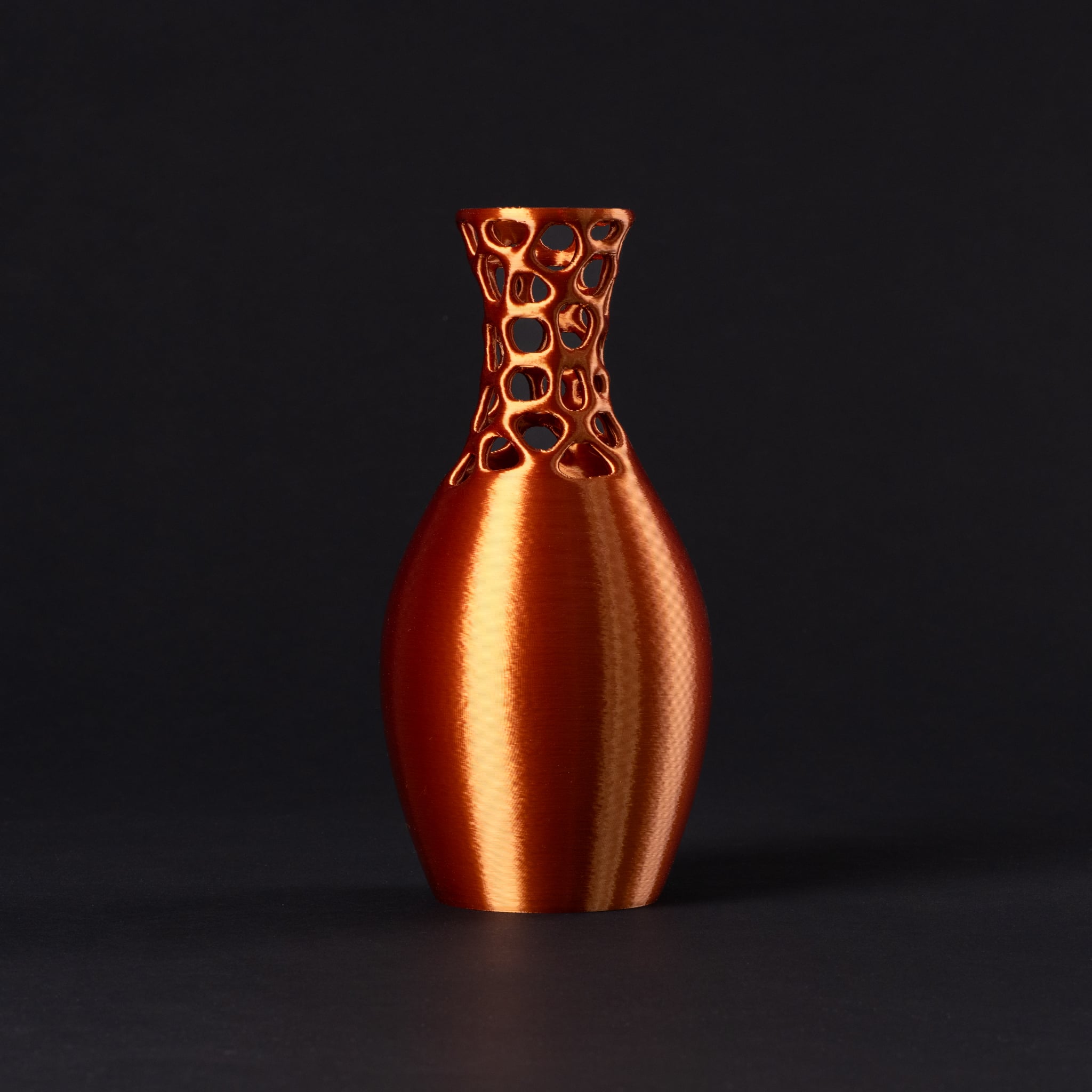 Decorative Vase with a touch of Voronoi 3d model