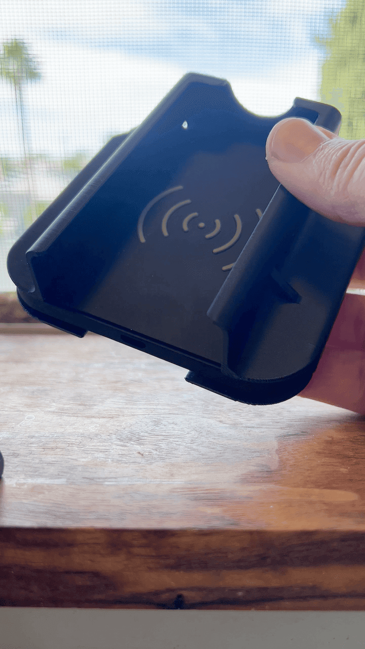 iLet Color Charging Caddy 3d model
