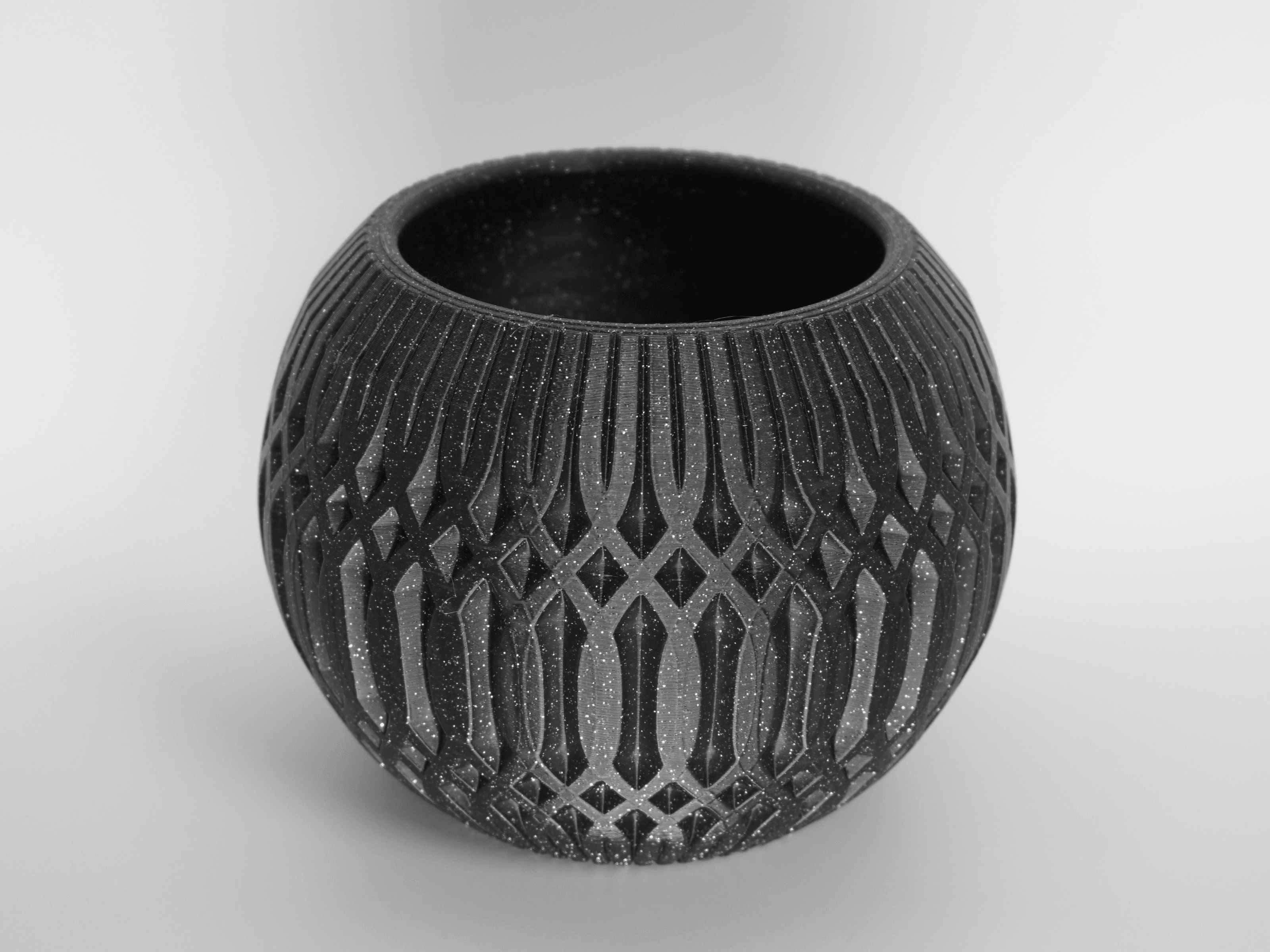 Hard Stardust β Sharp Geometric Decorative Pot 3d model