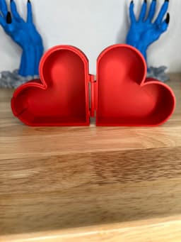 NEW Print in Place Valentine's Day Heart Box 3d model