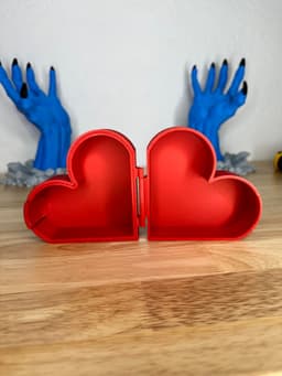 NEW Print in Place Valentine's Day Heart Box 3d model