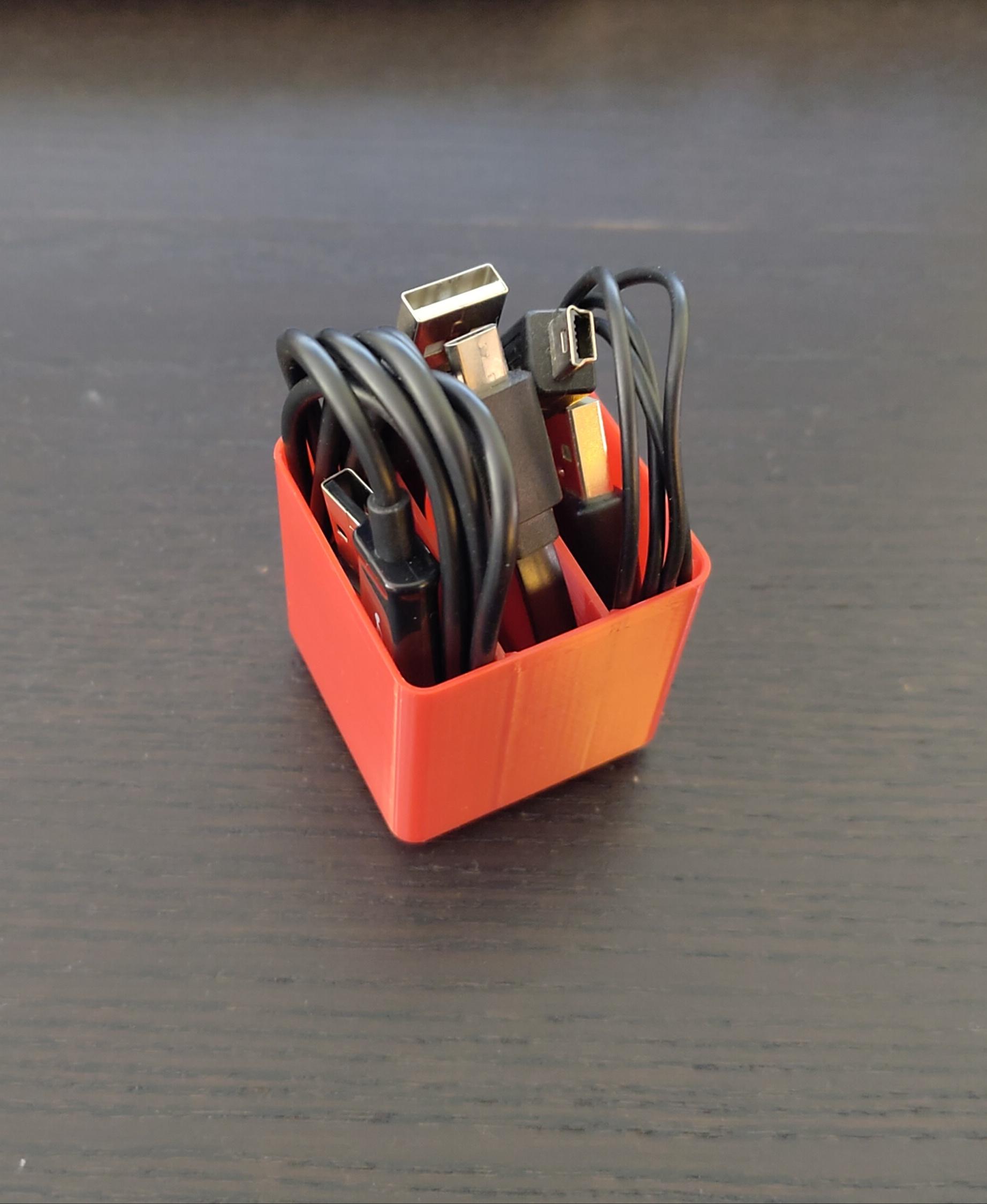 Gridfinity 1x1 USB Cable Bin with 3 Compartments for small cables (thin bottom, no magnets) 3d model