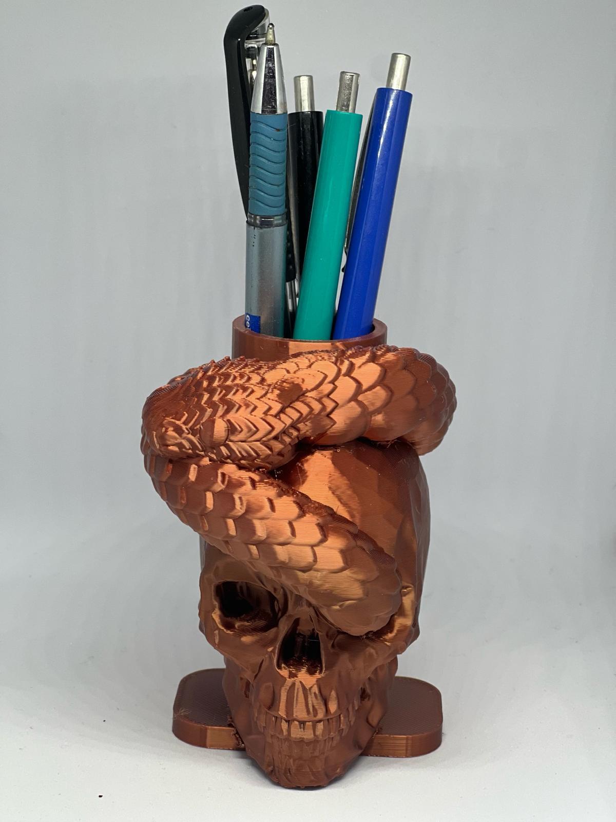 Skull and snakes design toothbrush,, pencil holder 3d model