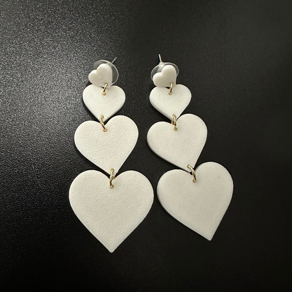 Heart-Shaped Drop Earrings 3d model