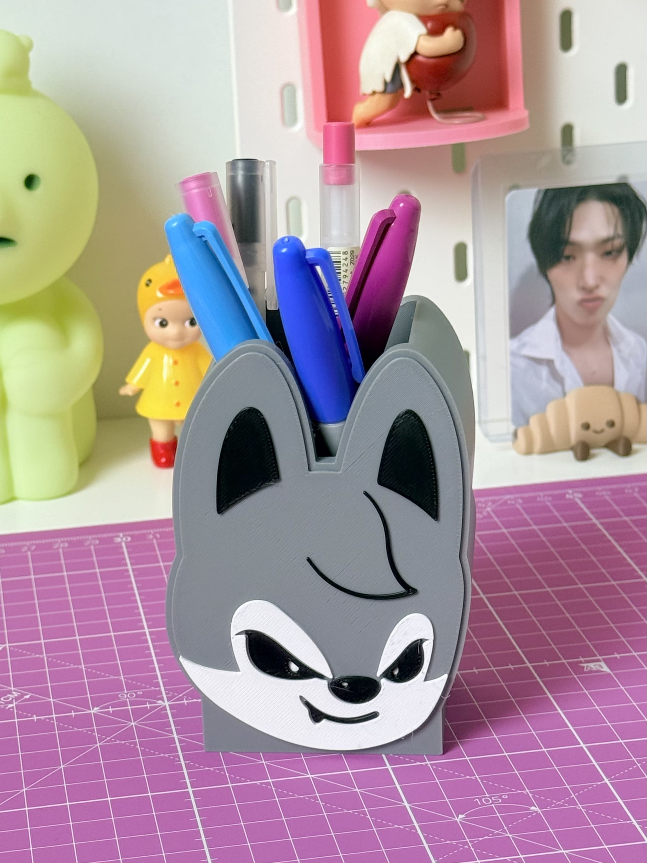 SKZOO wolfchan pencilholder 3d model