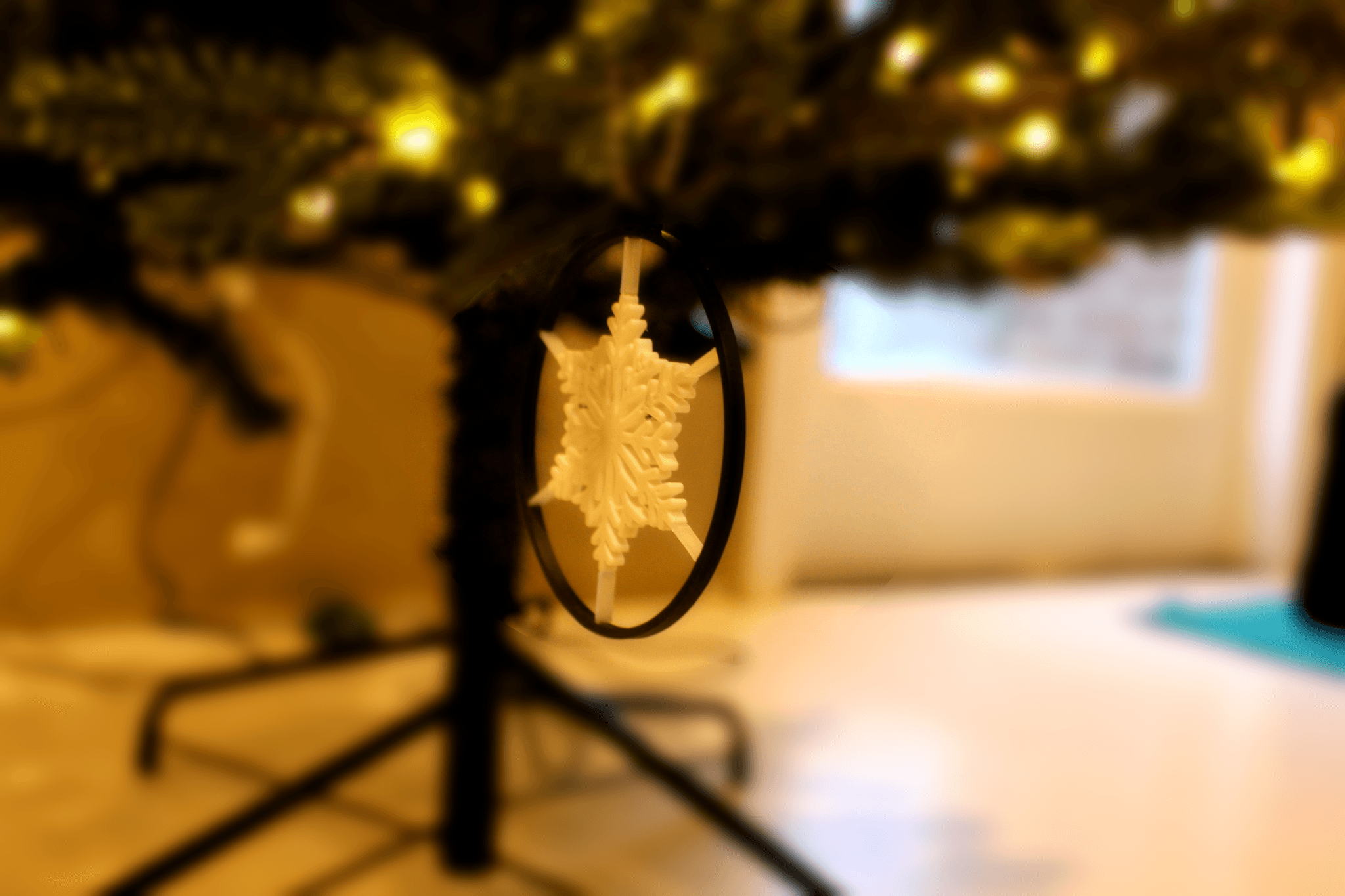 Suspending Snowflake Ornament 3d model