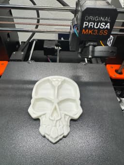 Skull Desk Caddy - Gothic Organizer 3d model