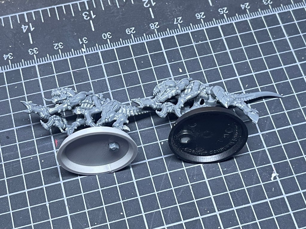 28mm Base with Hole 3d model