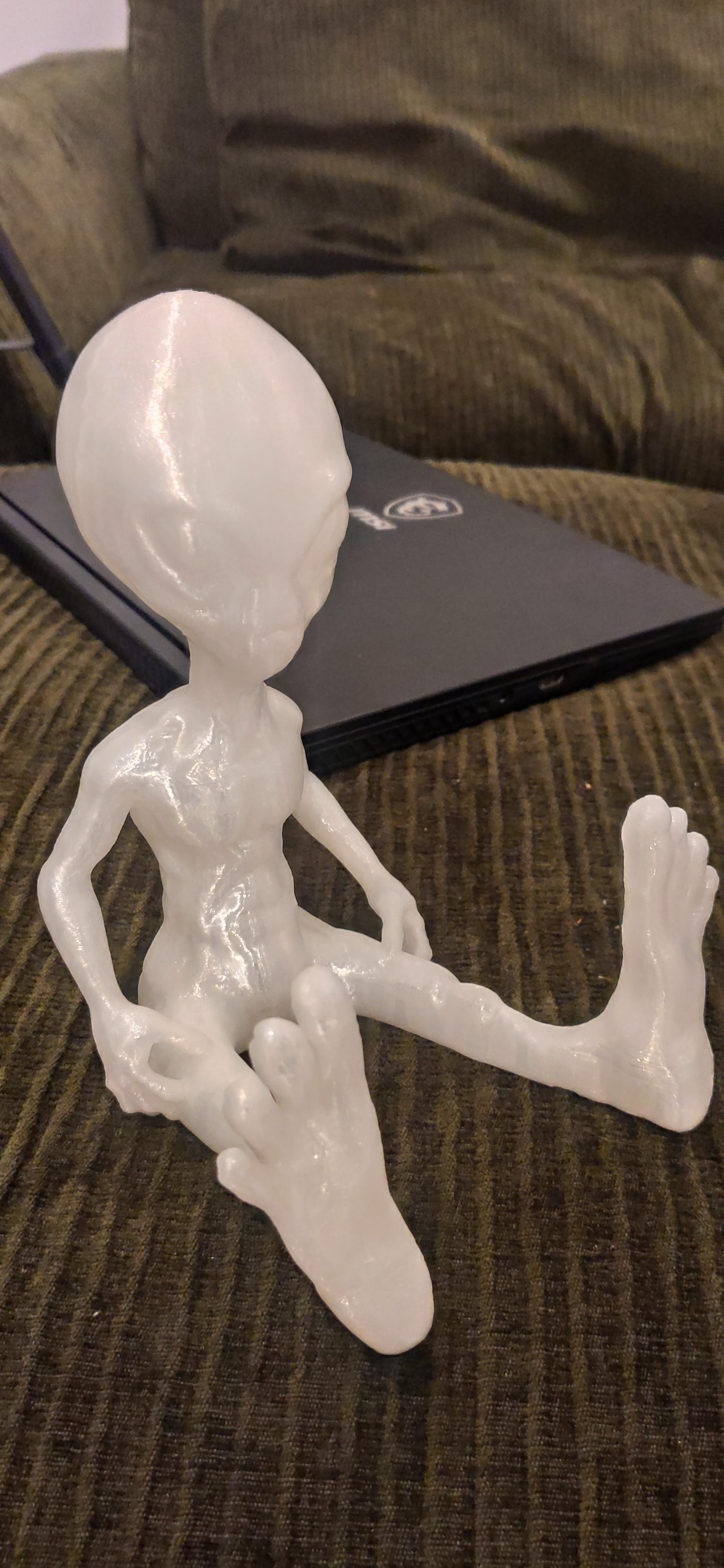 I Want to Believe 🛸 - Sunlu T3 ⚡ https://bit.ly/3dpCts4

I can definitely trust this printer 😉
0.2 L.Height, 200/50c, 75mm/s, PLA - Clas Ohlson
I scale up to 200mm height, No raft No support
came out really nice 👌 - 3d model