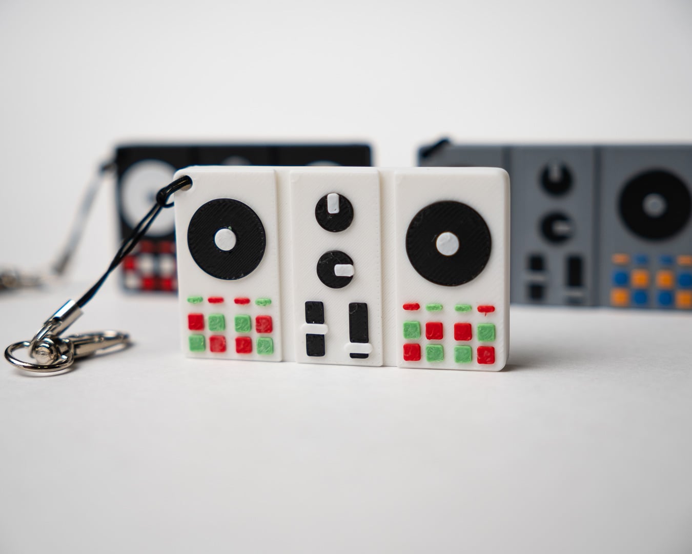 NFC Keychain - Mini DJ Controller 3d model