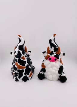 Cow Gnomes Sitting 3d model