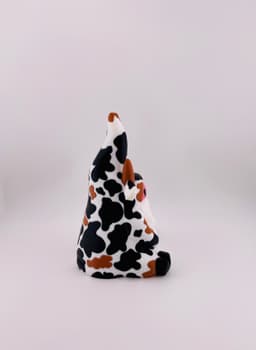 Cow Gnomes Sitting 3d model