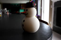 Snowman Piggy Bank – Festive 3D Printable Holiday Coin Bank (Easy Multi-Part Print) 3d model