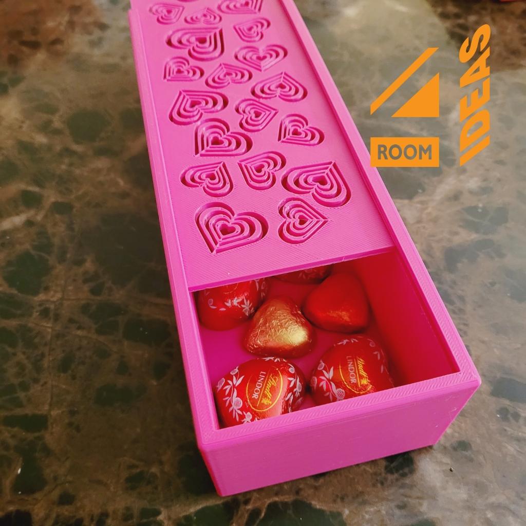 Box with sliding heart lid - rectangle 3d model