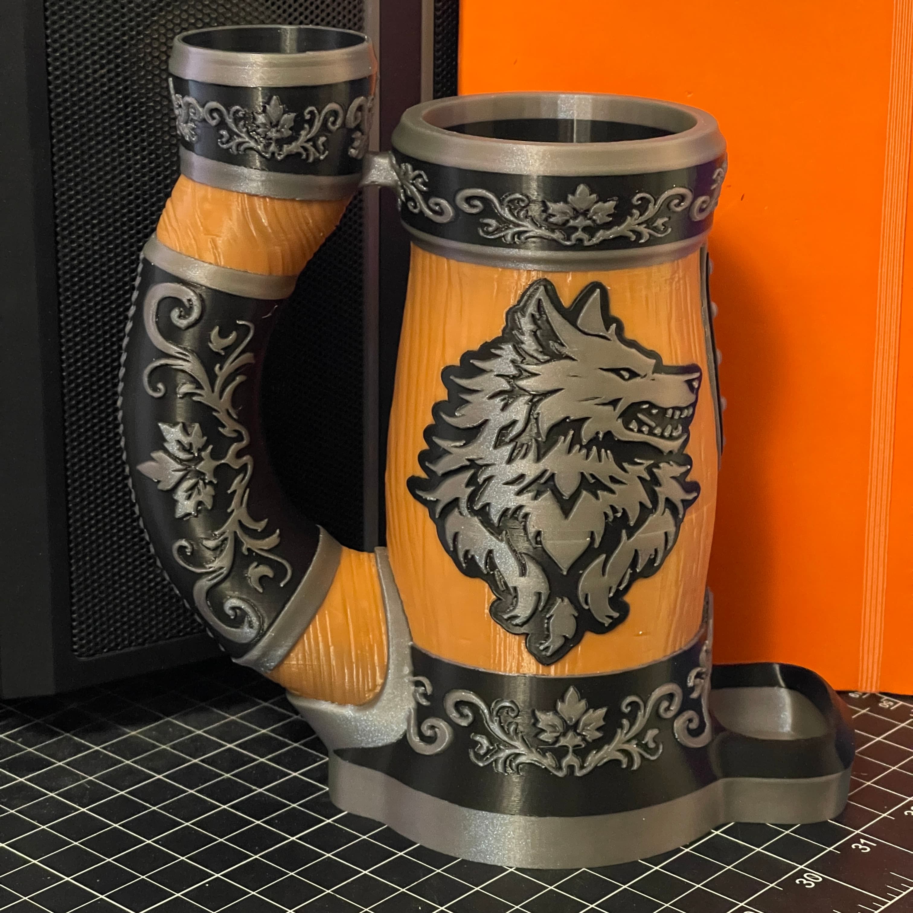 Painted in the slicer to add black contrast behind the silver details. This is my favorite print of the year.
