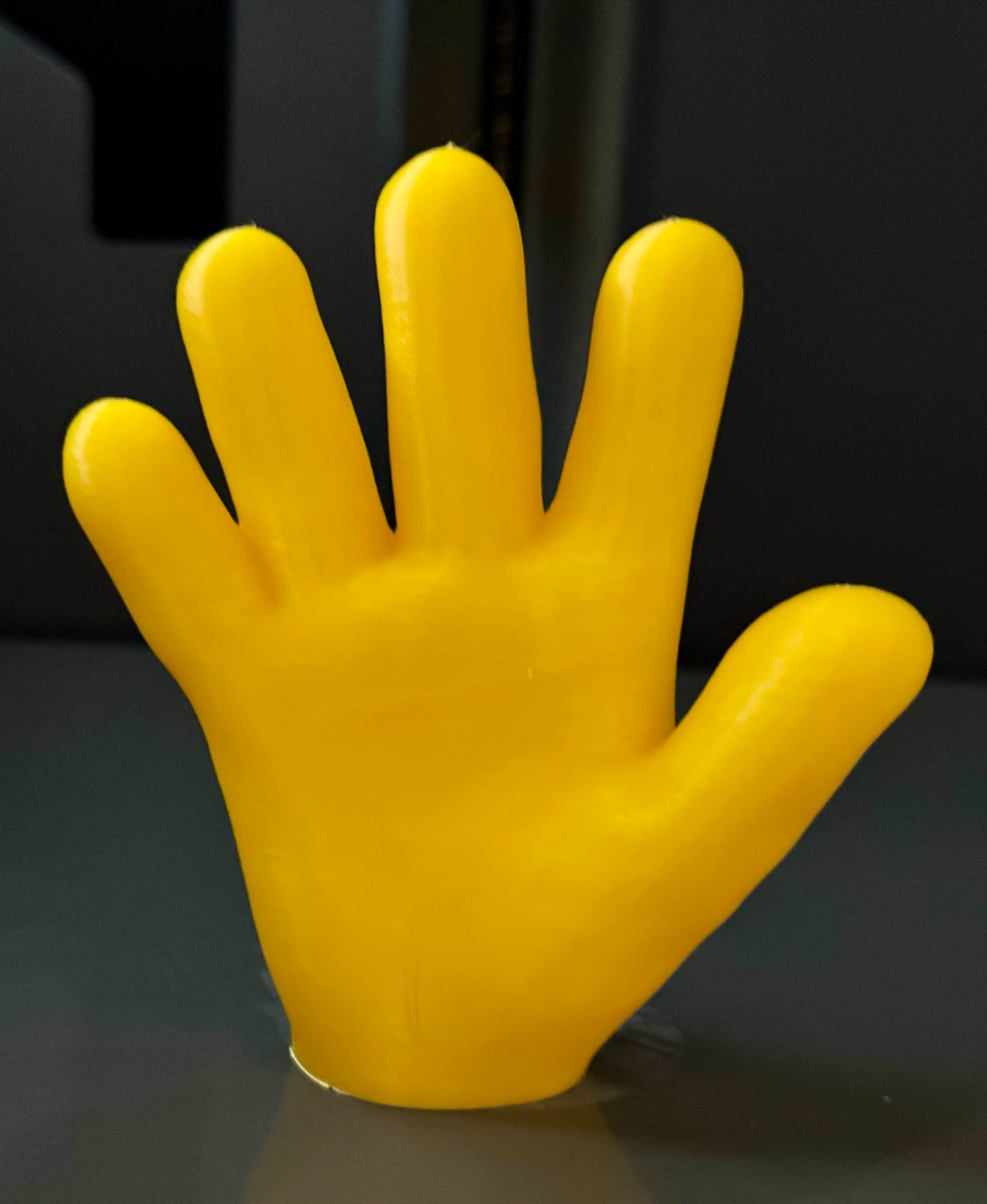 EMOJI HAND 🖐️ HAND WITH FINGERS SPLAYED 3d model