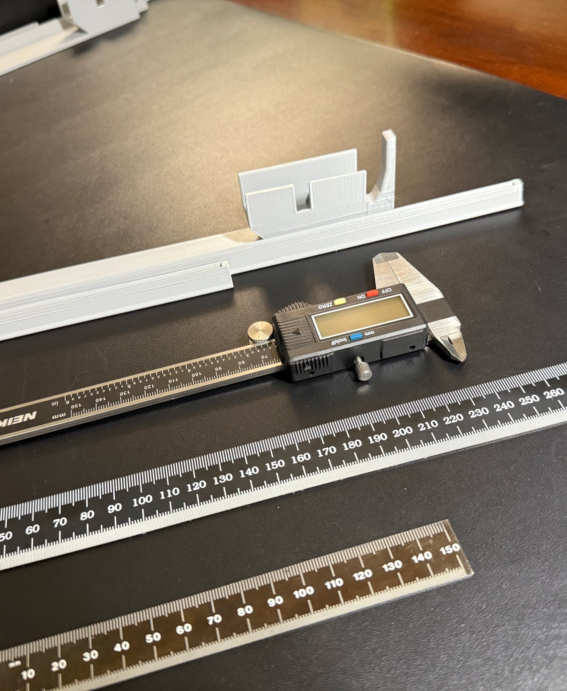 caliperHolder.v16.stl 3d model