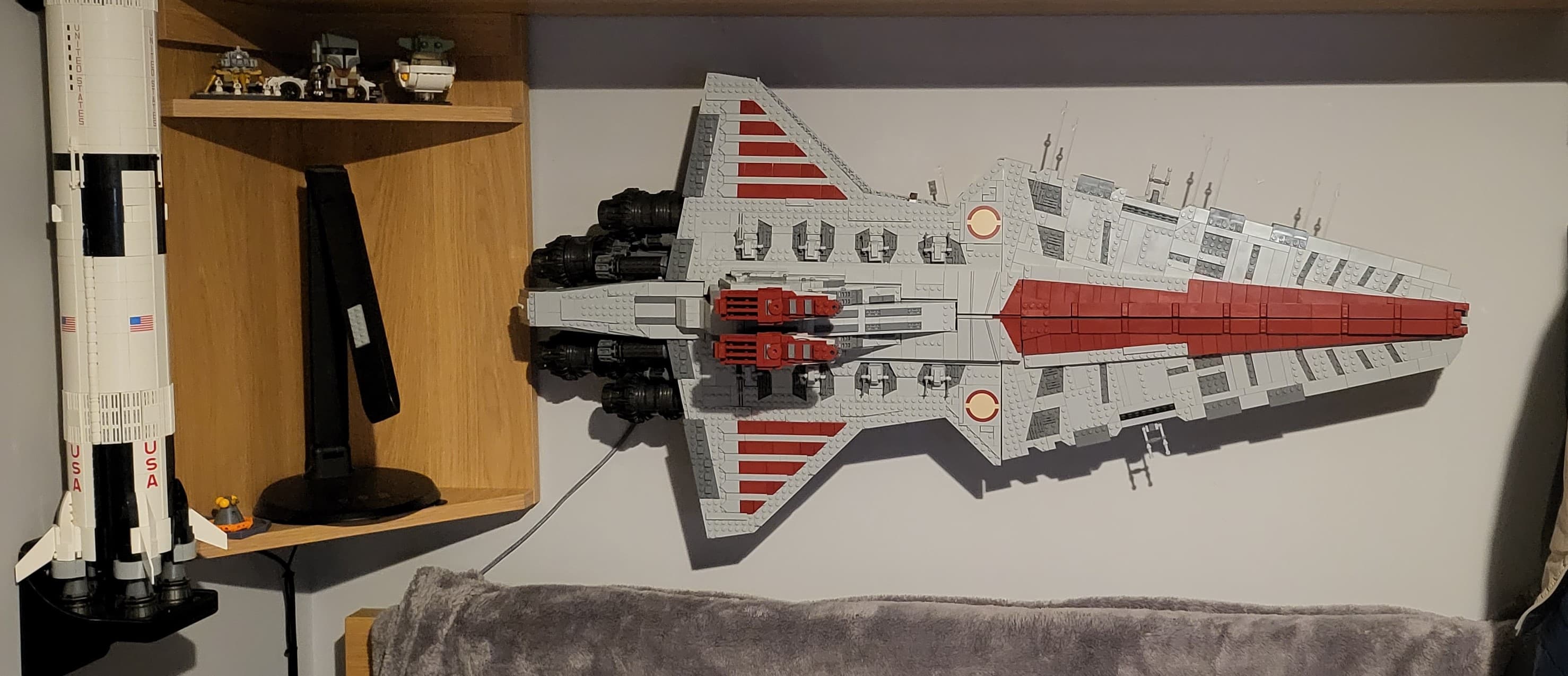 LEGO Star Wars 75367 UCS Venator Wall Mount 3d model