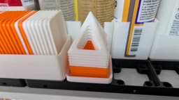 Small Painter's Pyramid with Gridfinity Holder 3d model