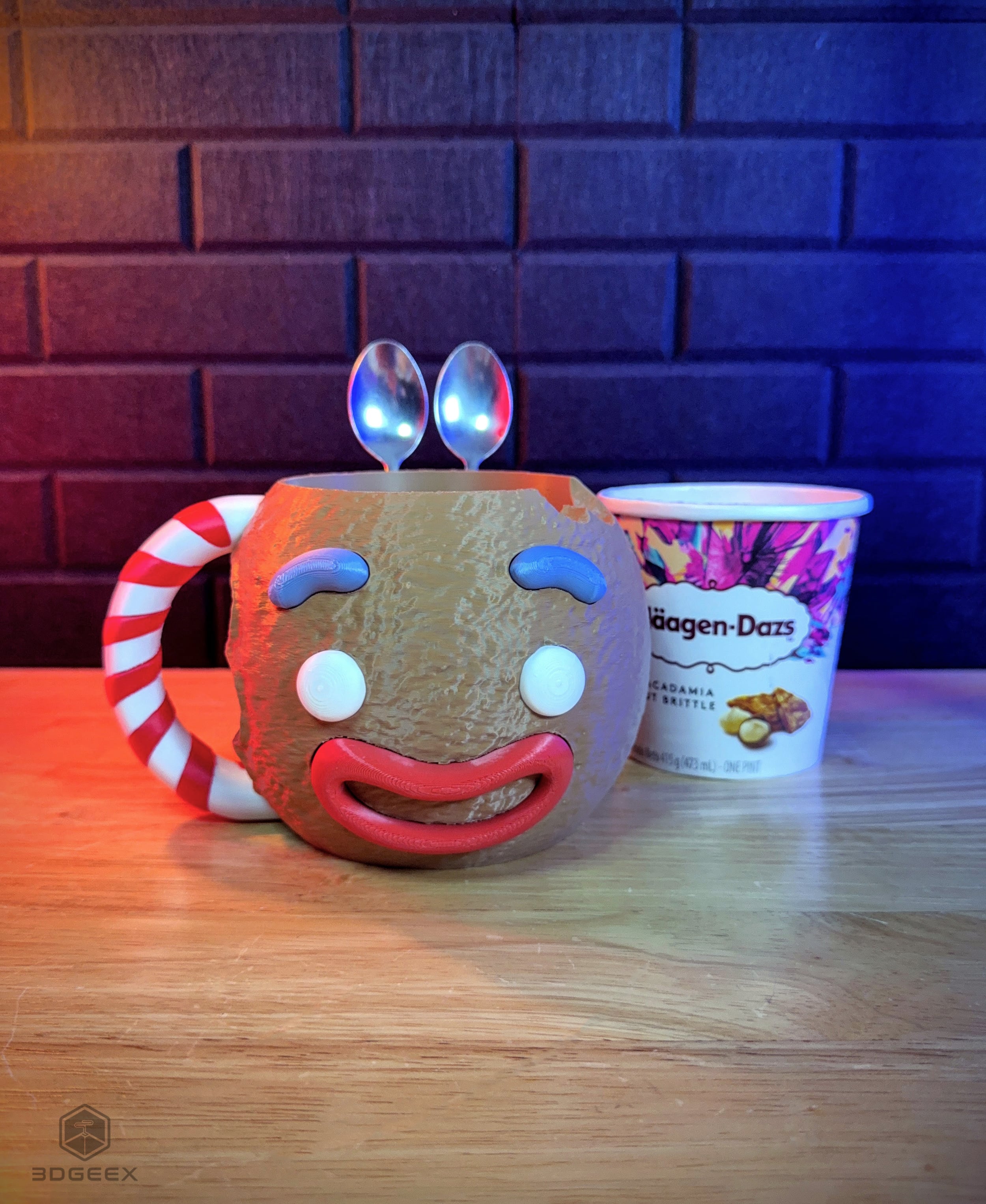 Gingerbread Man Ice-Cream Pint Holder 3d model