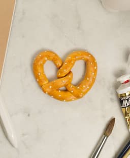 Carabiner Pretzel 3d model