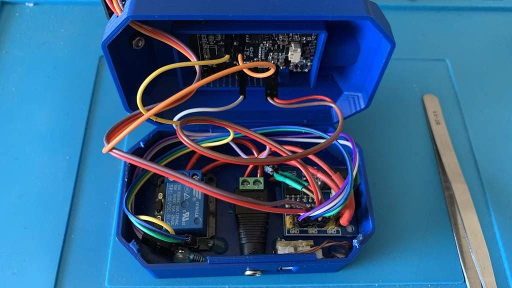 Control unit for a thermo-ventilation system with a TTGO 3d model