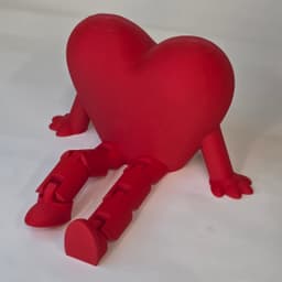 Cute Articulated Heart Buddy – Valentine Desk Toy STL 3d model