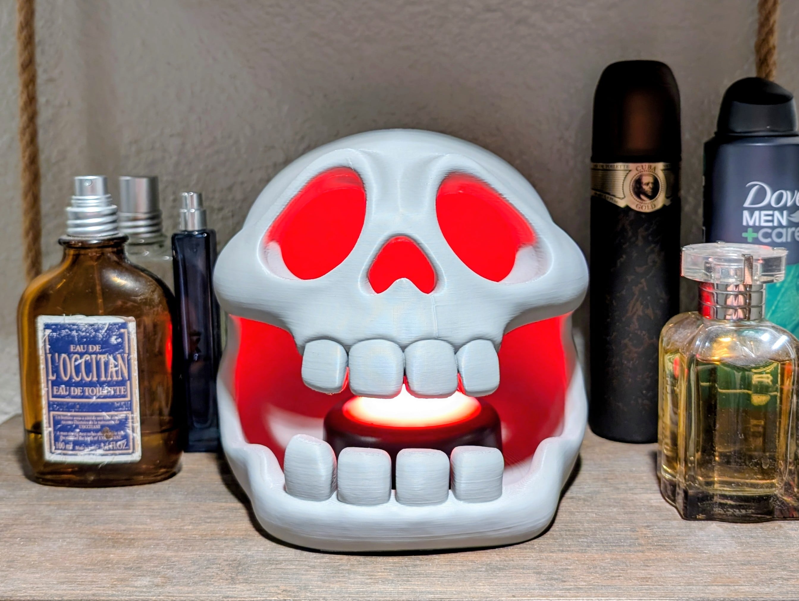 Skull Cave - Dark Decor & Storage 3d model