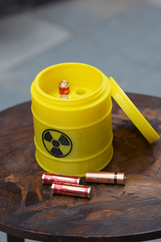Radioactive barrel battery holder 3d model