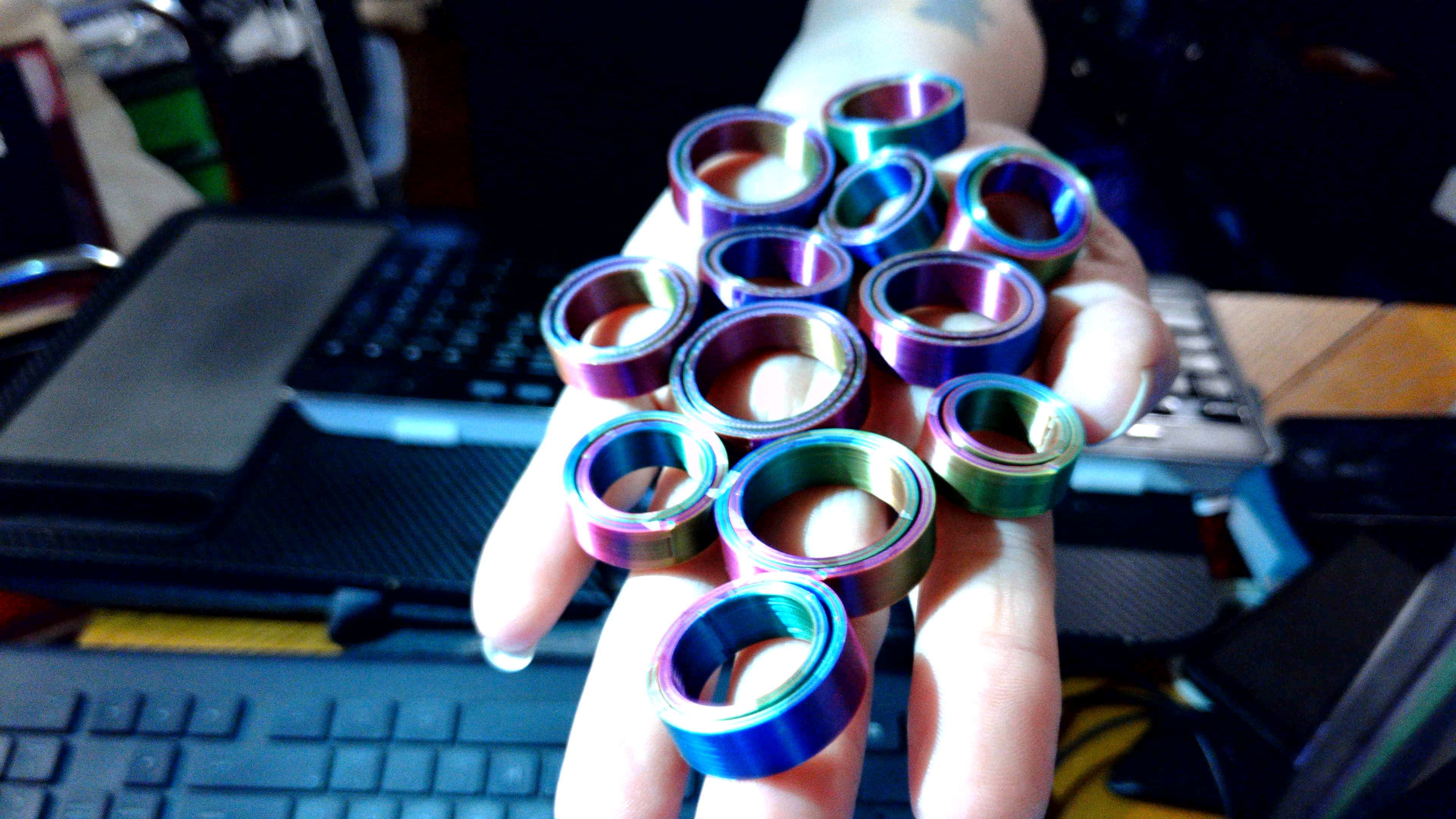 First run on the tall height print in place spinner ring set sizes 3-14! Loving These!! I am printing out the display stand now. Otherwise I would have taken a picture of them on it. I couldn't wait.
I used Sovol Tricolor Silk PLA filament on these.