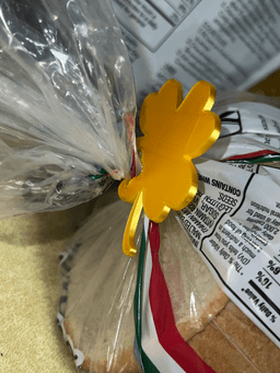 lucky shamrock bread clip.stl 3d model