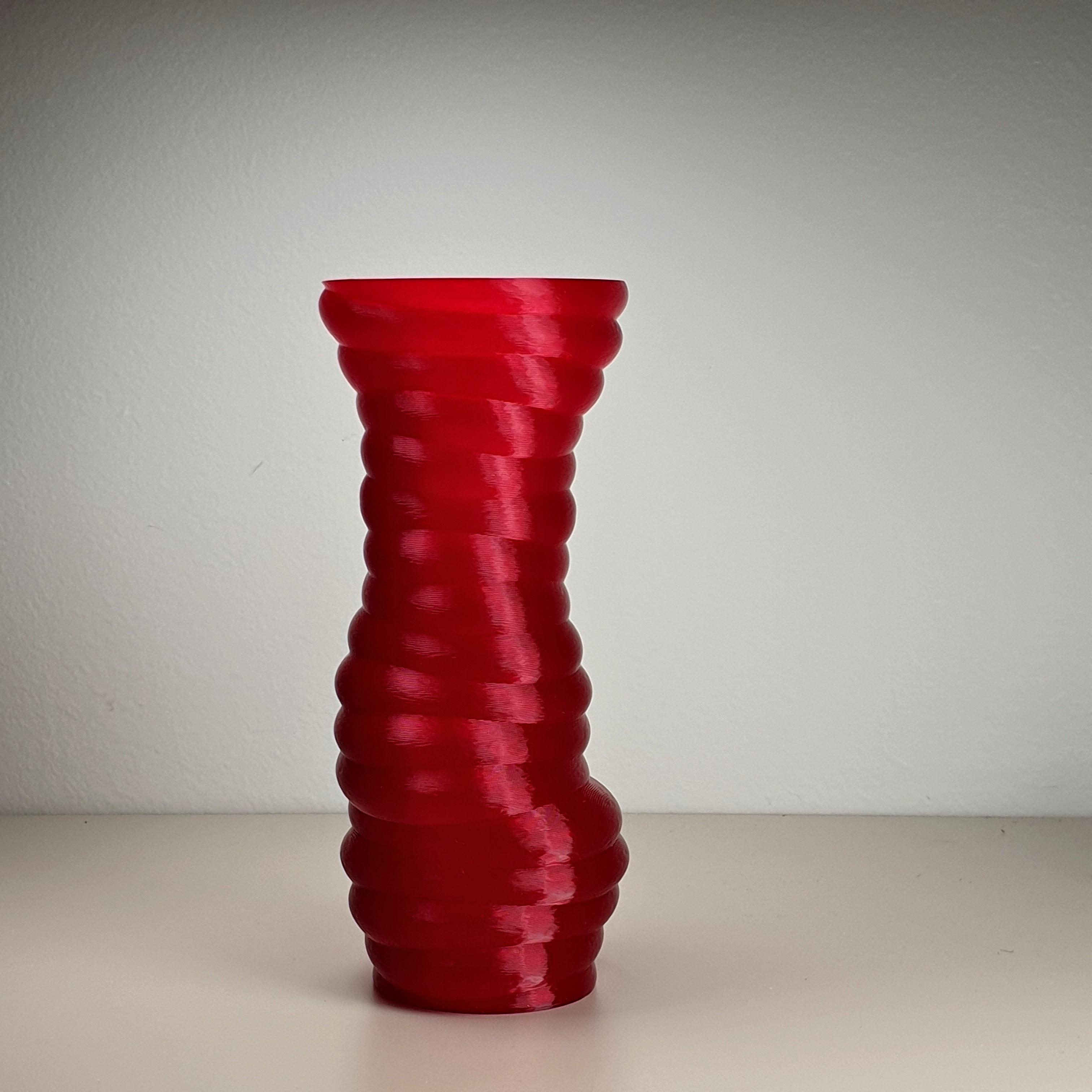 Tall Wobbly Vase 3d model