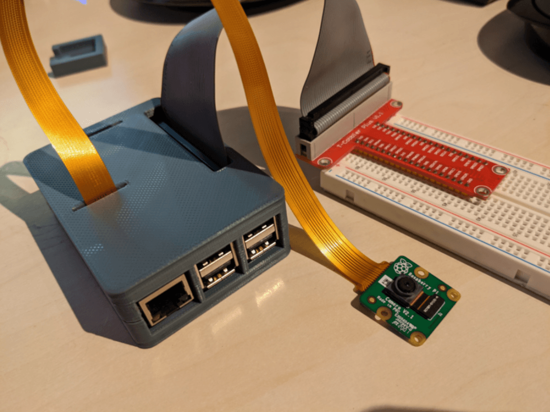 Raspberry Pi 2B,3B case with GPIO slots 3d model