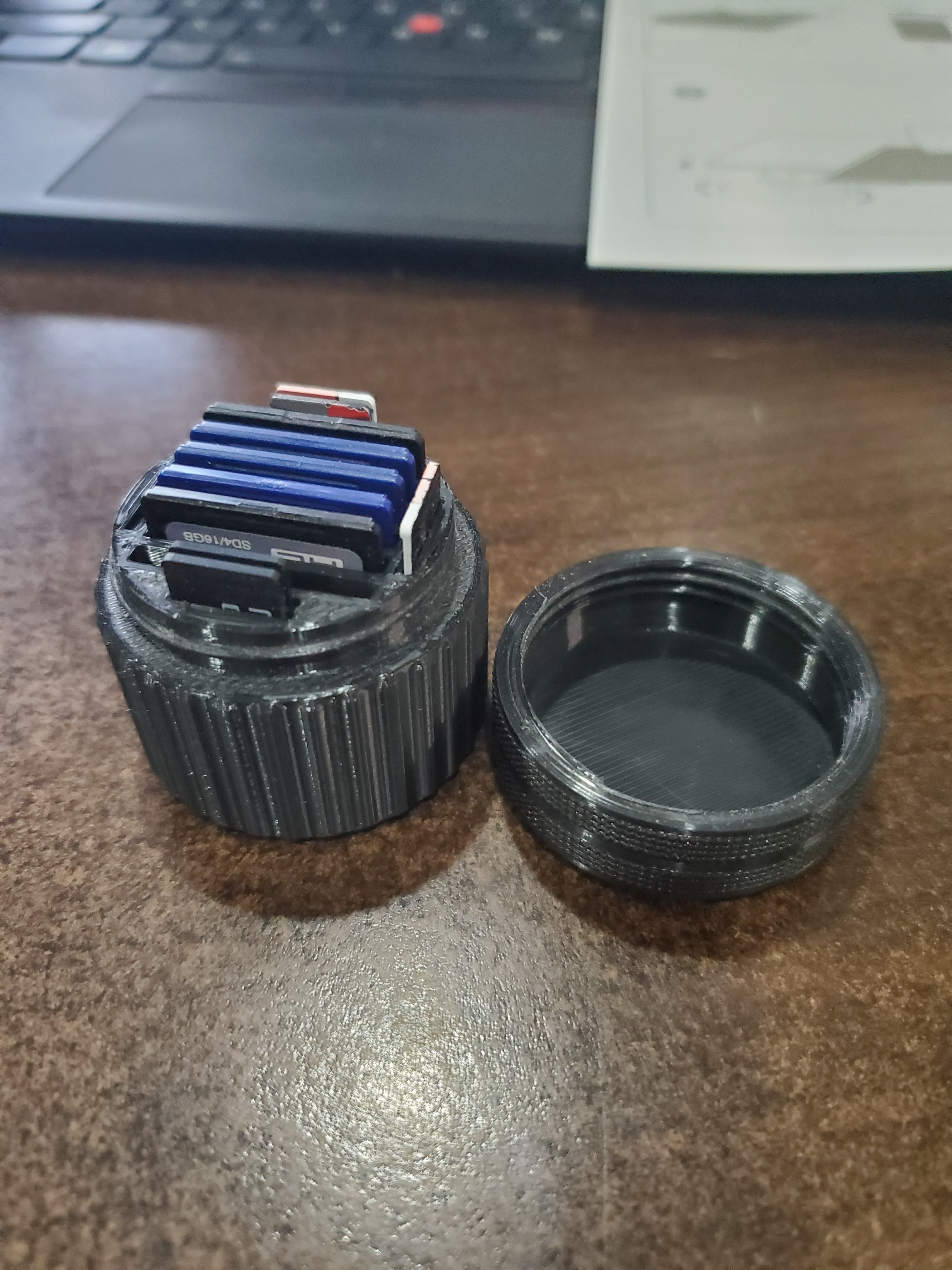Printed great. Lid is tight first time, but after that it's perfect.
