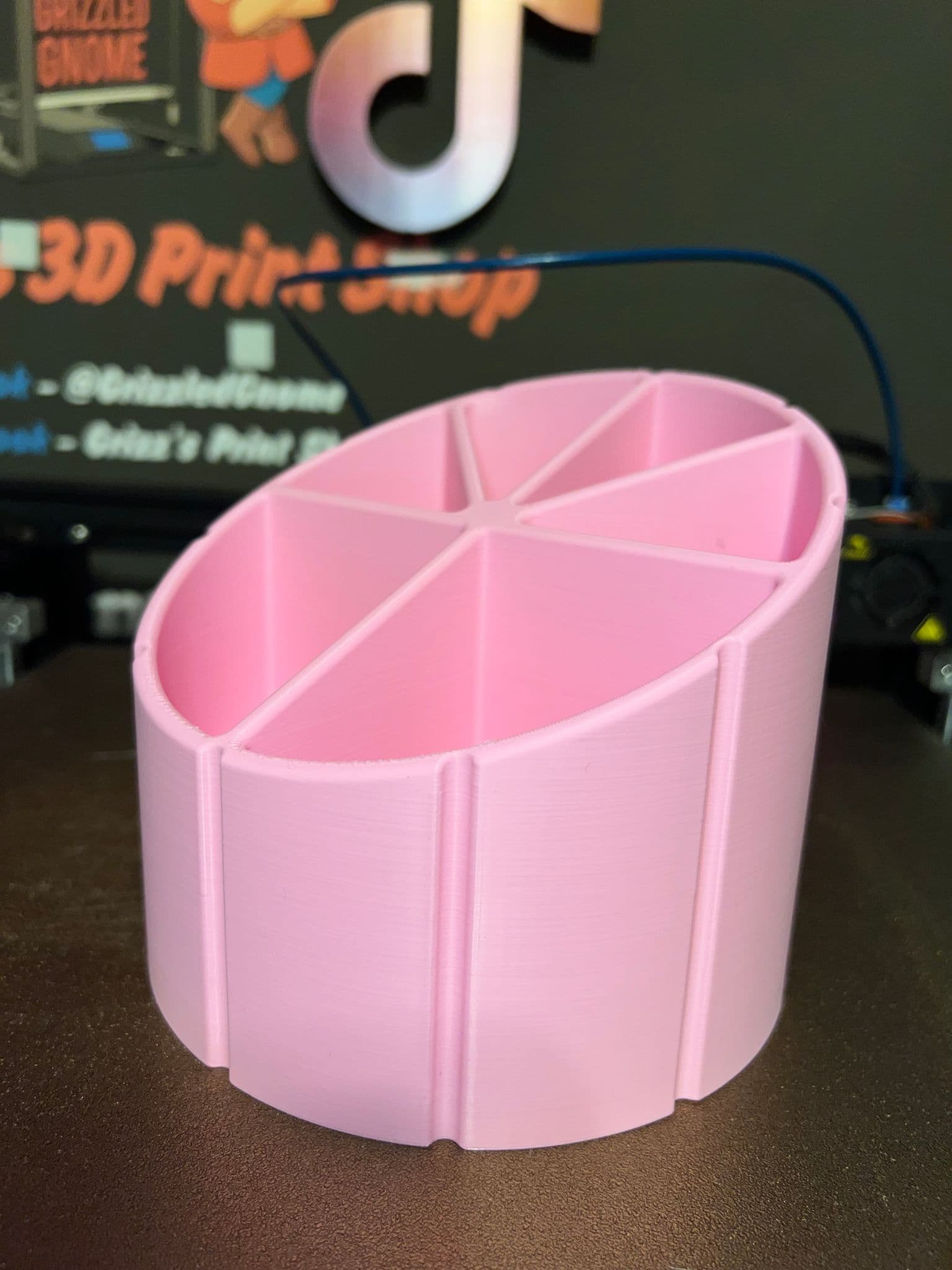 6 Slot Classic Desk Organizer - Print in place 3d model