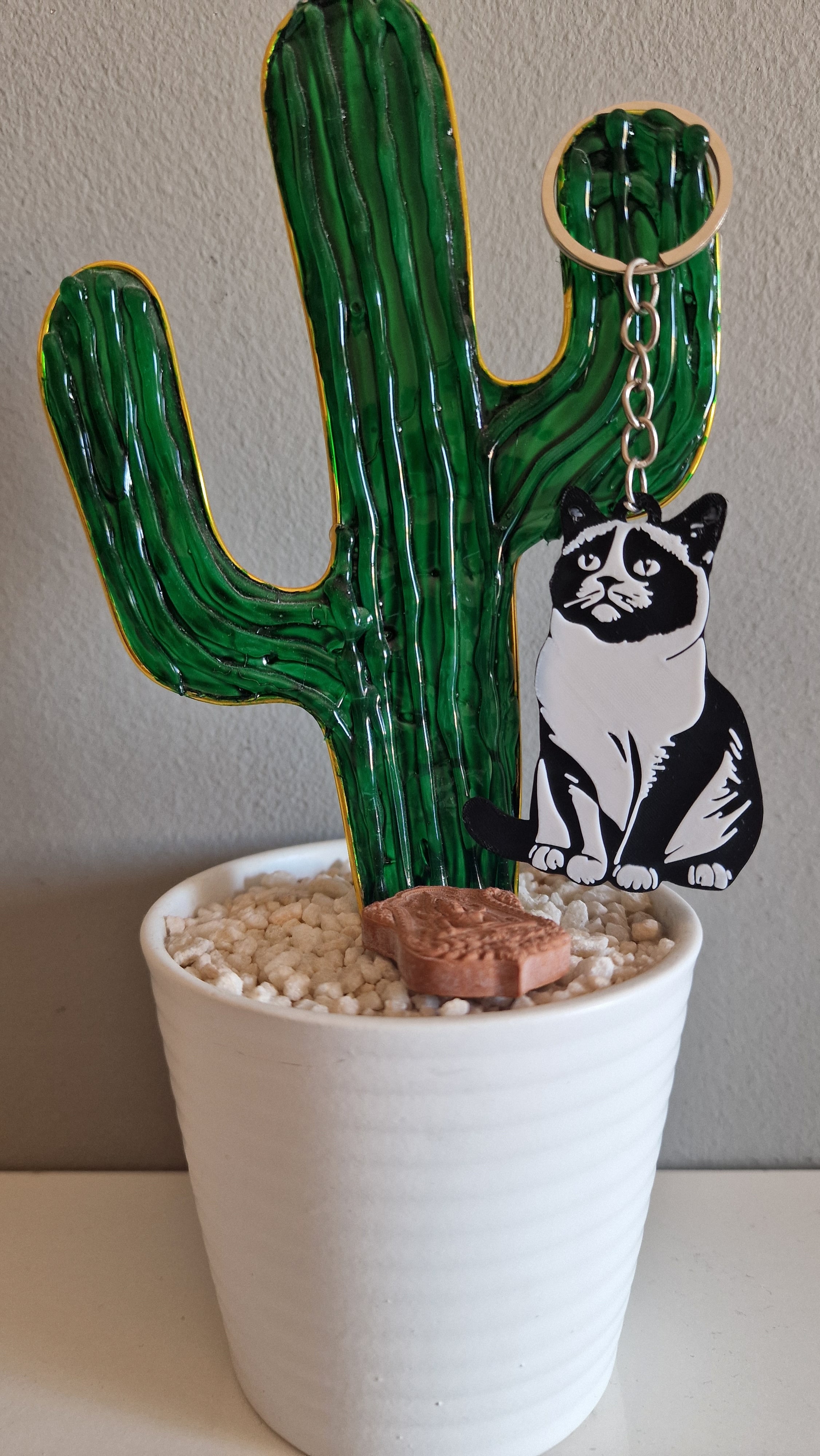 Snowshoe keychain+magnet 3d model