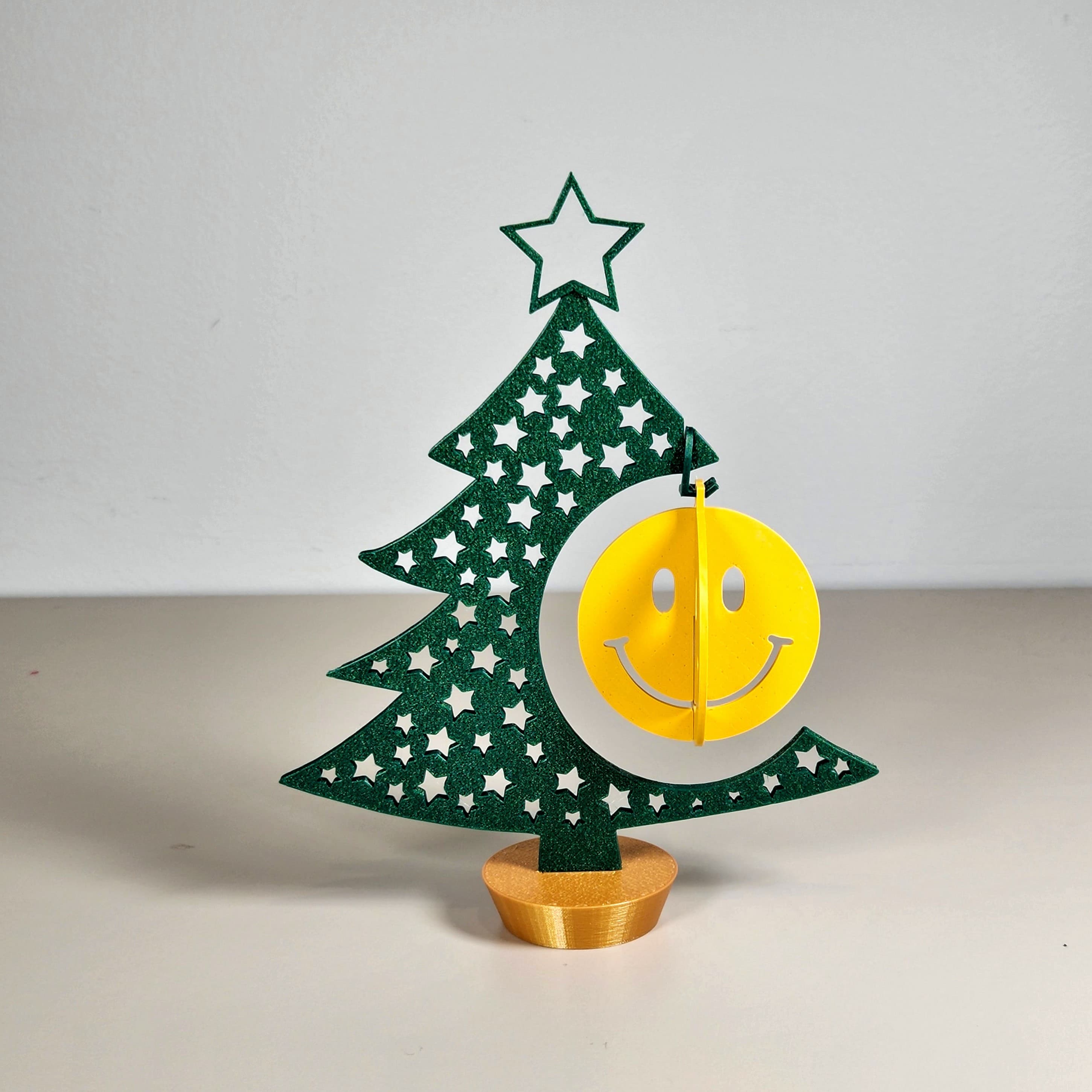 Smiley Bauble 3d model